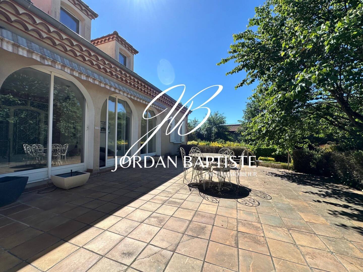 Maison 12 pièces 250 m² · à Villemade · 250 m² · 450 000 €