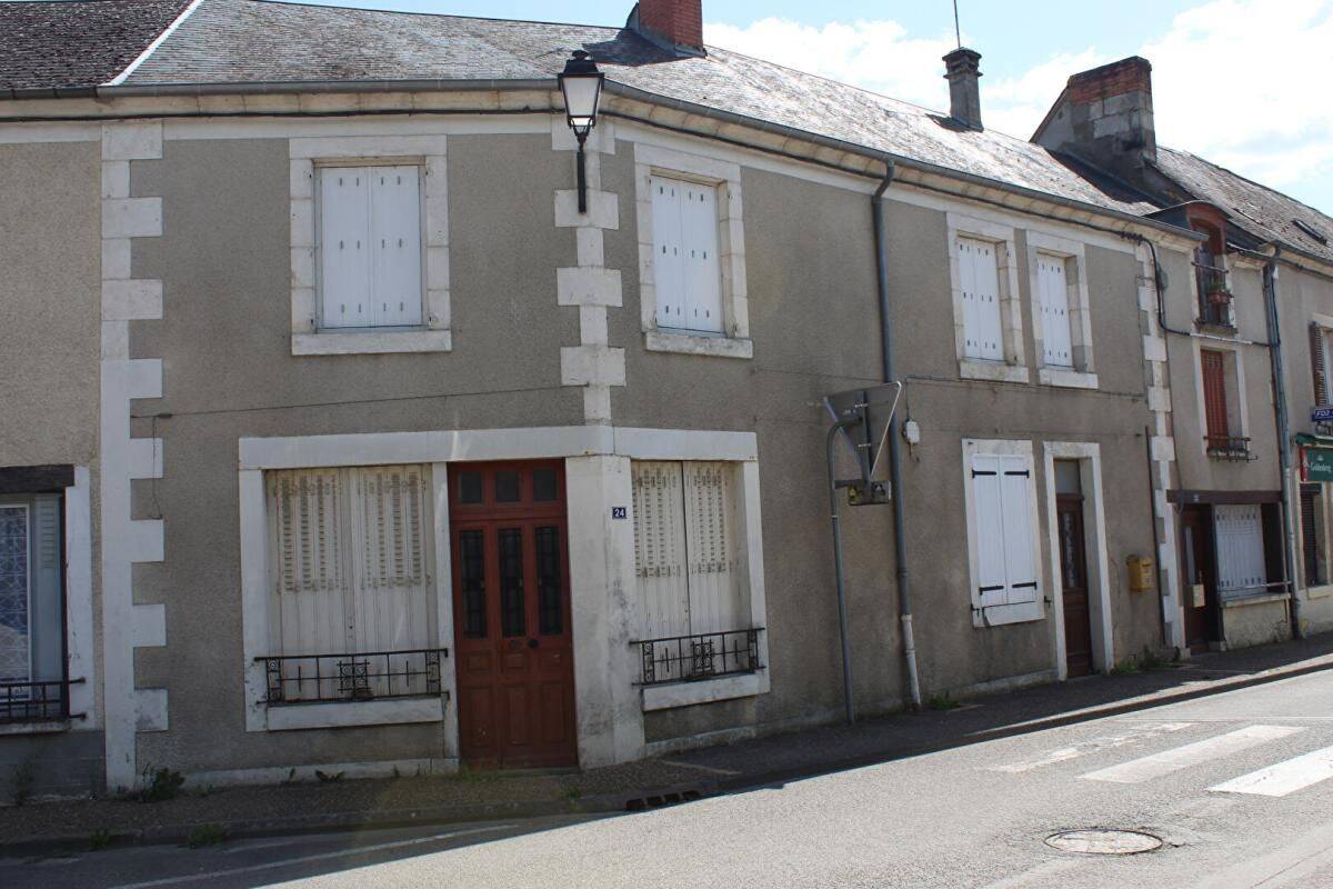 Maison 6 pièces 140 m² · à Sainte-Solange · 140,3 m² · 67 000 €