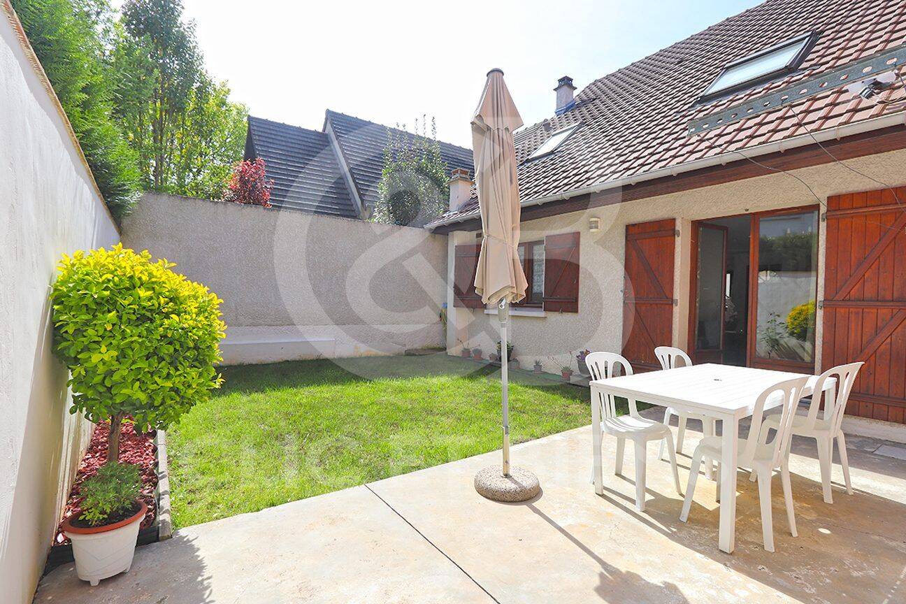 Maison 6 pièces 118 m² · à Viroflay · 117,9 m² · 825 000 €