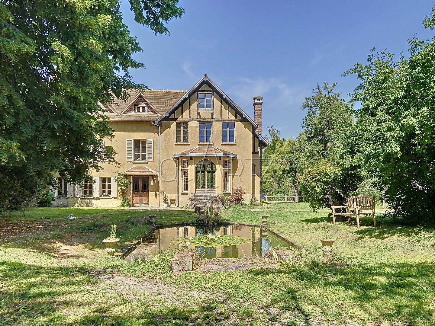 Maison 10 pièces 224 m² · à Anet · 224 m² · 472 500 €