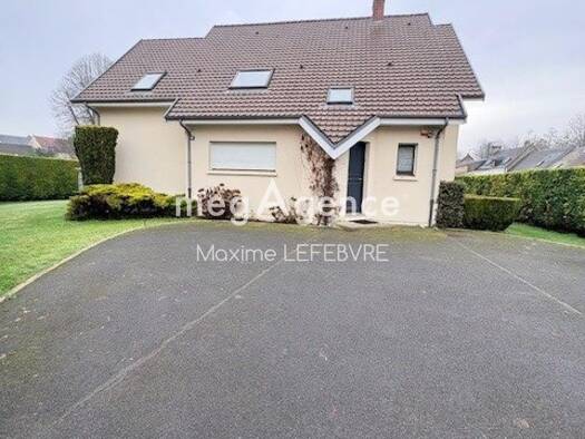 Maison à vendre 347 000 € 5 pièces 4 chambres 194 m² 1 137 m² de terrain Nord Est Doullens 80600