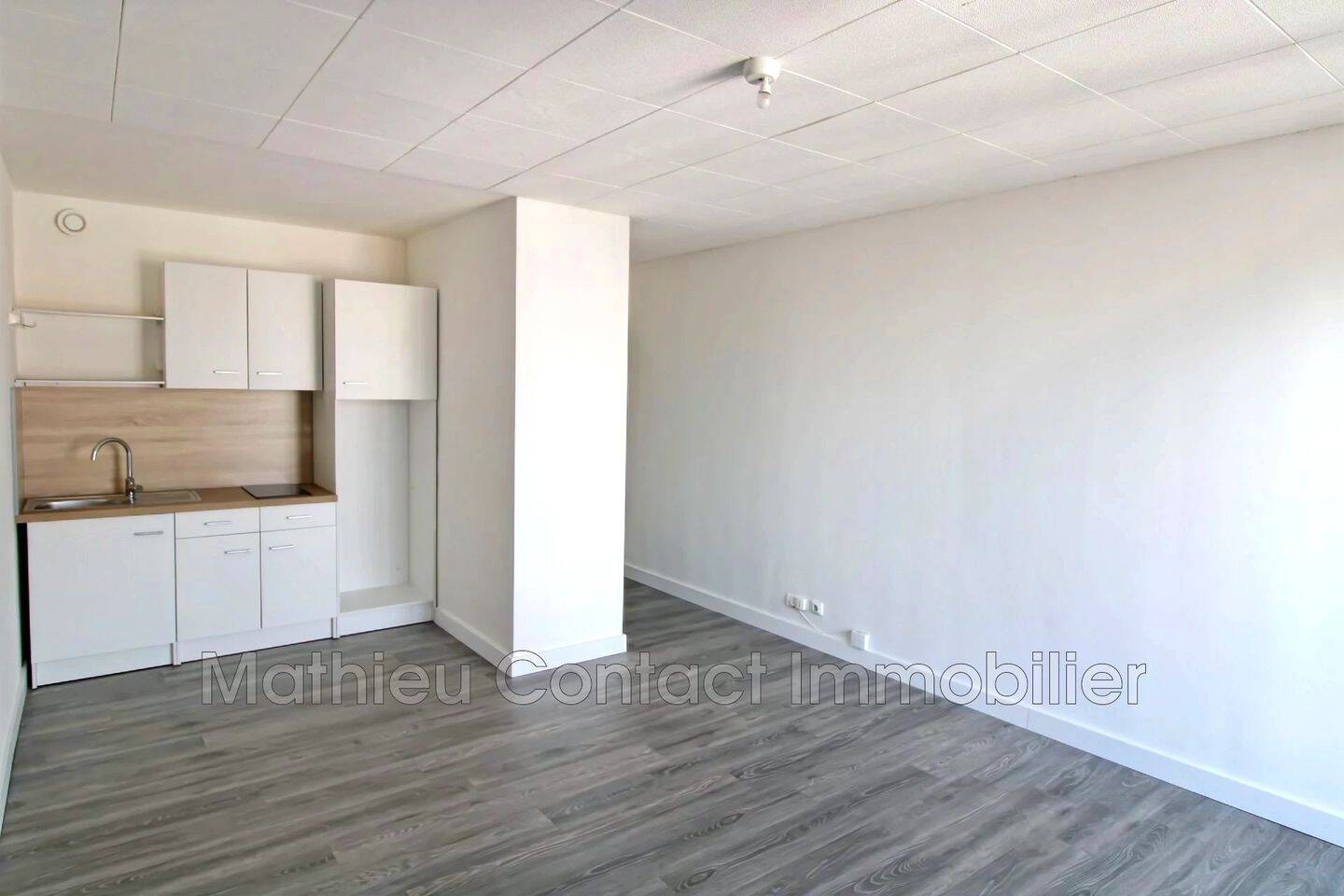 Appartement 1 pièce 28 m² · à Nîmes · 28,1 m² · 530 €