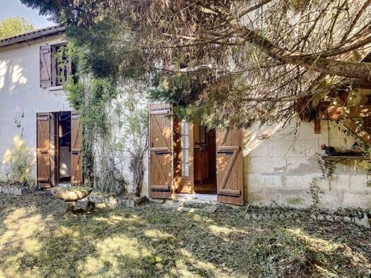 Maison à vendre 147 000 € 5 pièces 3 chambres 136 m² 627 m² de terrain Manzac-sur-Vern 24110