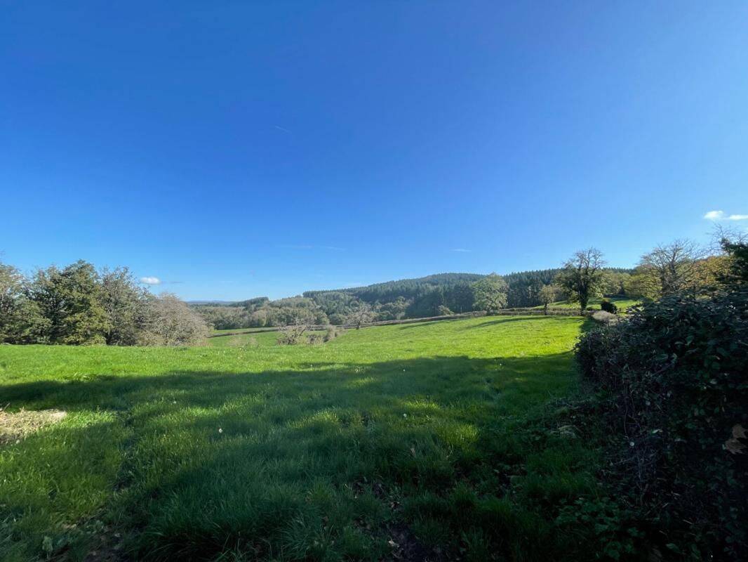 Maison 6 pièces 158 m² · à Saint-Martin-de-Salencey · 157,5 m² · 639 000 €