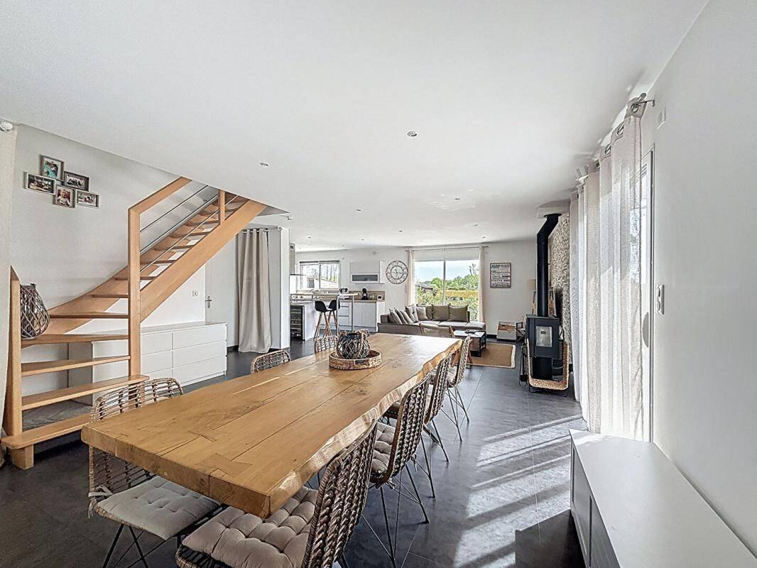 Maison 5 pièces 151 m² · à Saint-Lyphard · 150,5 m² · 431 600 €