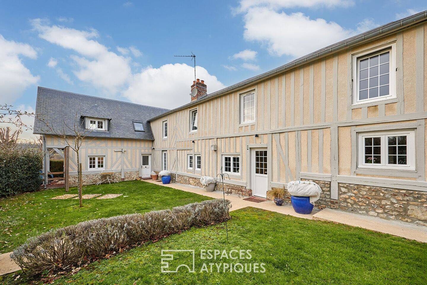 Maison 8 pièces 162 m² · à Pont-l'Évêque · 162 m² · 598 500 €