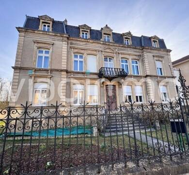 Appartement en viager occupé Bouquet 83 440 € 3 pièces 2 chambres 69 m² Étage 1/2 Ars sur Moselle 57130