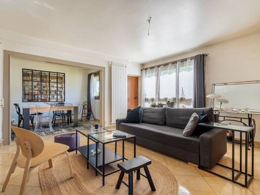 Appartement à vendre - Première occupation 319 000 € 5 pièces 3 chambres 88 m² Étage 1/2 Sud-Bords de Marne-Gambetta-Aulnoy Chelles 77500