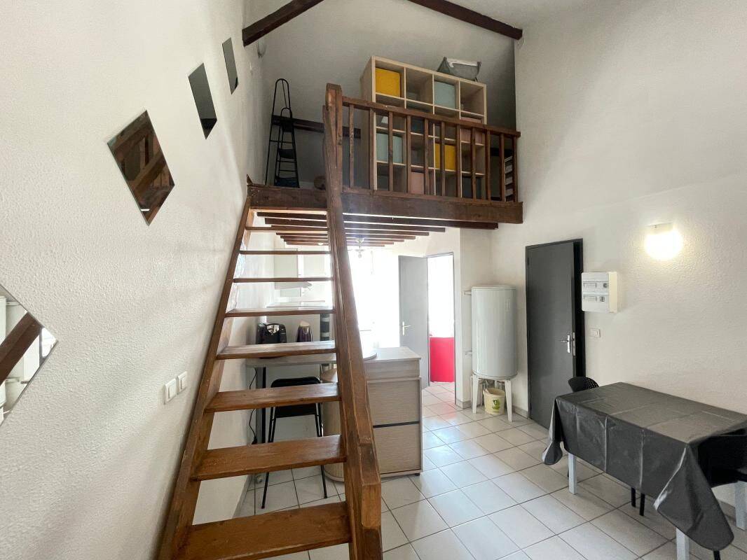 Appartement 2 pièces 30 m² · à Aubenas · 30,4 m² · 450 €/mois