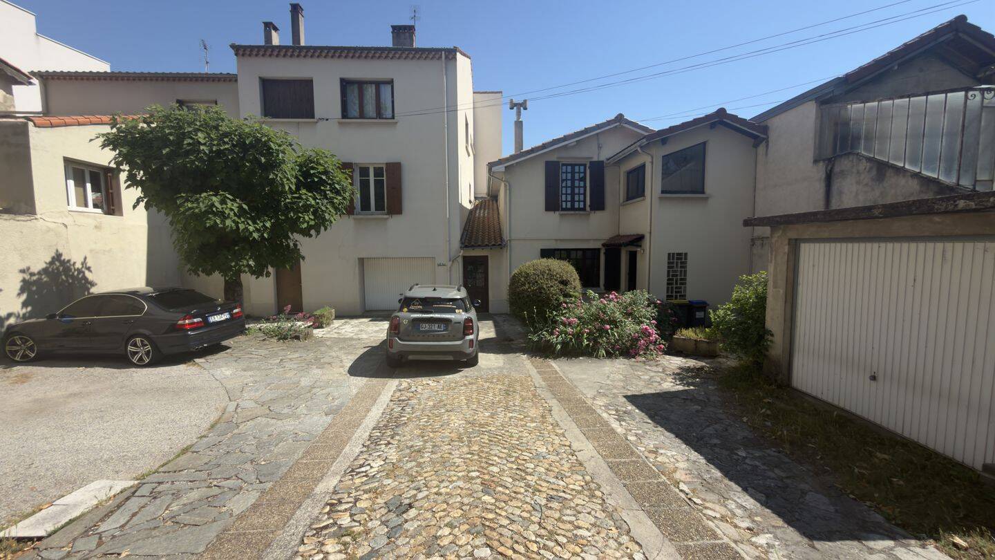 Maison 16 pièces 332 m² · à Valence · 332 m² · 540 000 €