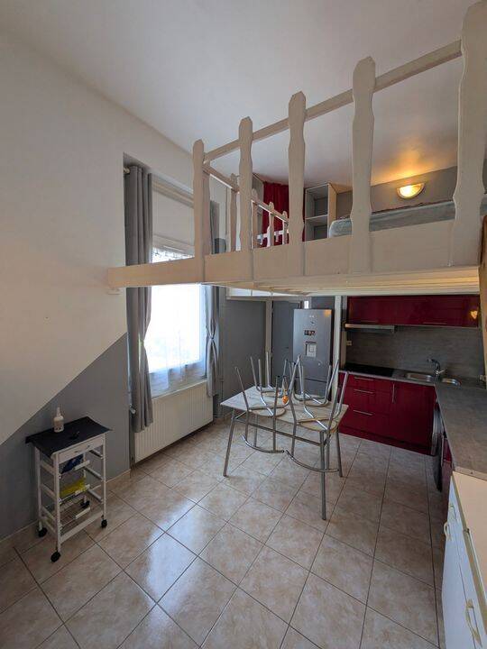 Appartement 1 pièce 28 m² · à Saint-Étienne · 28 m² · 550 €