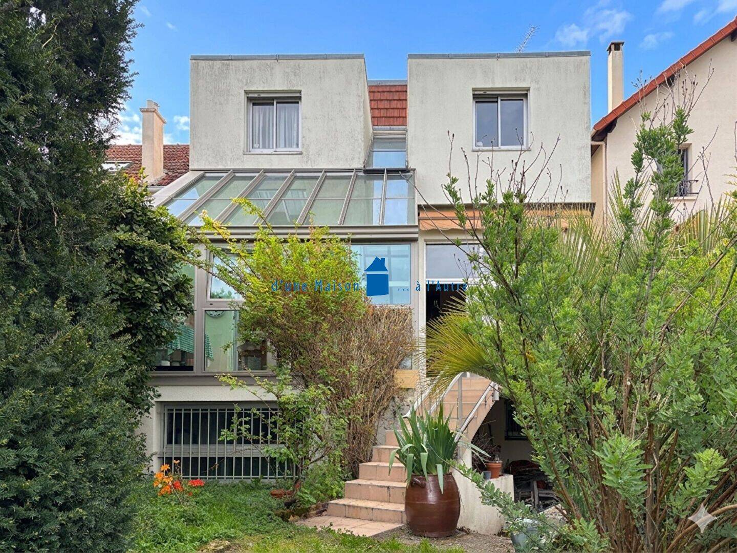 Maison 7 pièces 182 m² · à Carrières-sur-Seine · 182 m² · 925 000 €