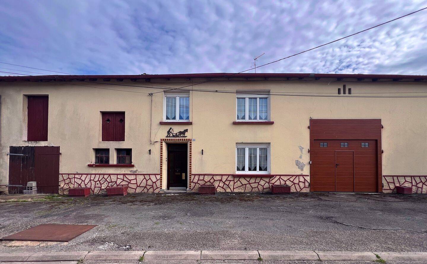 Maison 6 pièces 167 m² · à Piblange · 167 m² · 110 000 €