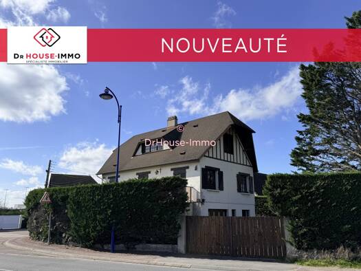 Maison à vendre 319 500 € 8 pièces 4 chambres 153 m² 814 m² de terrain Colleville-Montgomery 14880