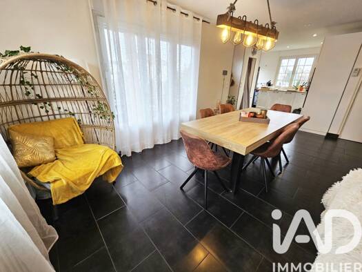 Maison à vendre 432 000 € 5 pièces 4 chambres 109 m² 400 m² de terrain Gramont-Paul Vaillant Couturier Gagny 93220