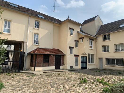 Appartement à louer 895 € 3 pièces 2 chambres 56,7 m² Étage 1/2 Centre Ville Saint-Brice-sous-Forêt 95350