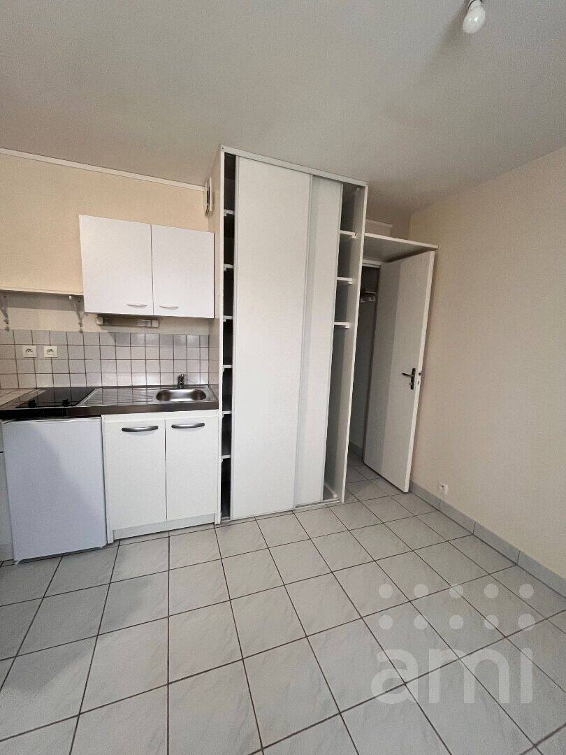 Appartement 1 pièce 17 m² · à Mignaloux-Beauvoir · 17,2 m² · 350 €