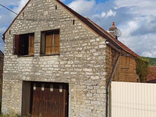 Maison à vendre 40 000 € 4 pièces 3 chambres 82 m² 280 m² de terrain Argentenay 89160