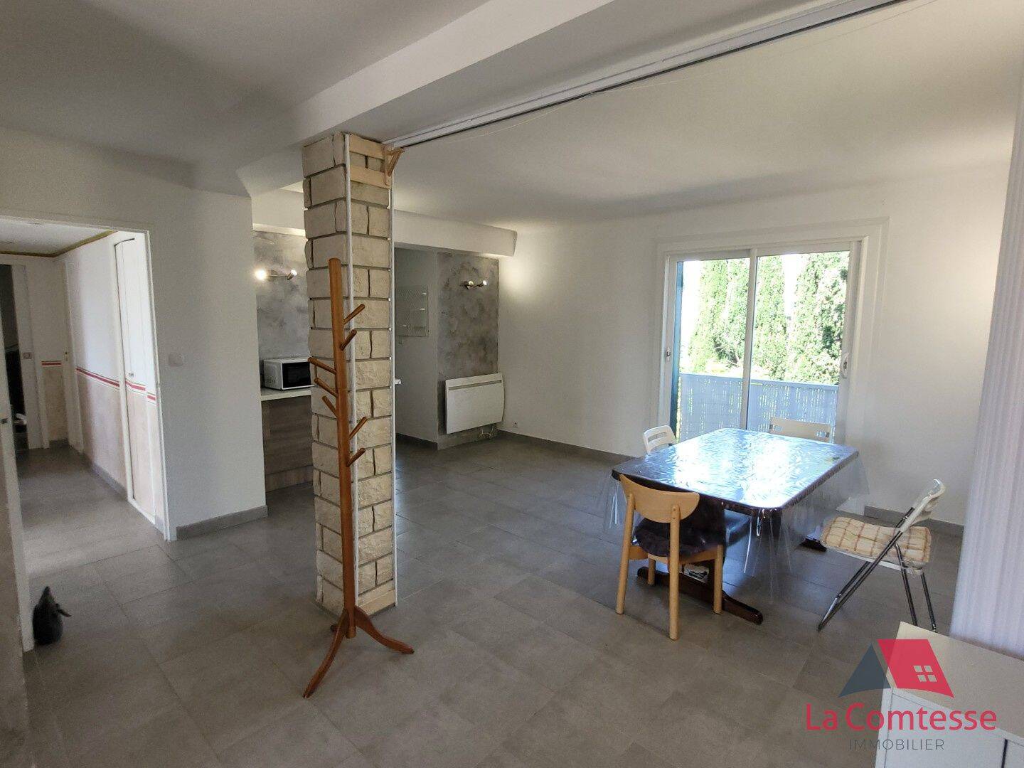 Appartement 3 pièces 65 m² · à Aix-en-Provence · 65,2 m² · 1 325 €