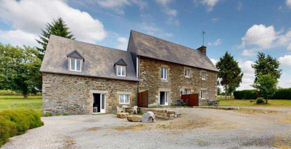 Maison 11 pièces 225 m² · à Cuves · 225 m² · 261 500 €