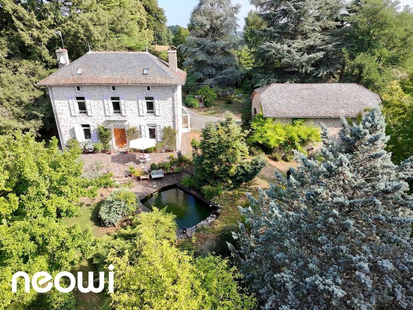 Maison 7 pièces 165 m² · à Cayrols · 165 m² · 349 800 €