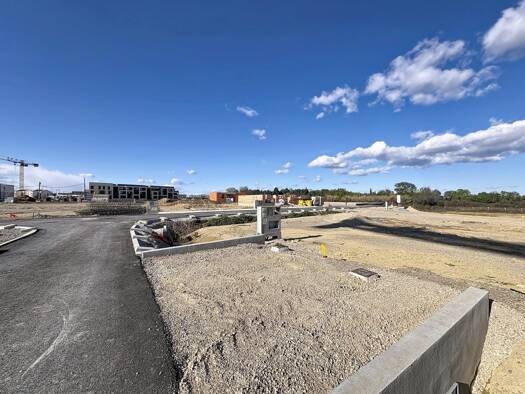 Terrain constructible viabilisé à vendre 229 000 € 380 m² de terrain Périphérie Ouest et Sud Mauguio 34130