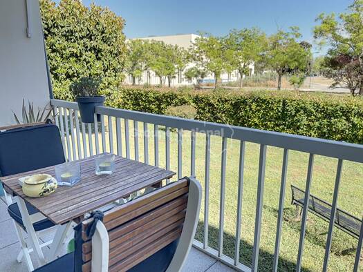 Appartement à vendre 194 000 € 3 pièces 2 chambres 69 m² Étage 1/4 Berre-l'Étang 13130
