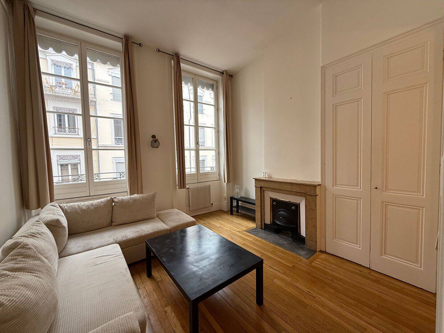 Appartement 2 pièces 47 m² · à Lyon 6ème Arrondissement · 47,3 m² · 991 €/mois