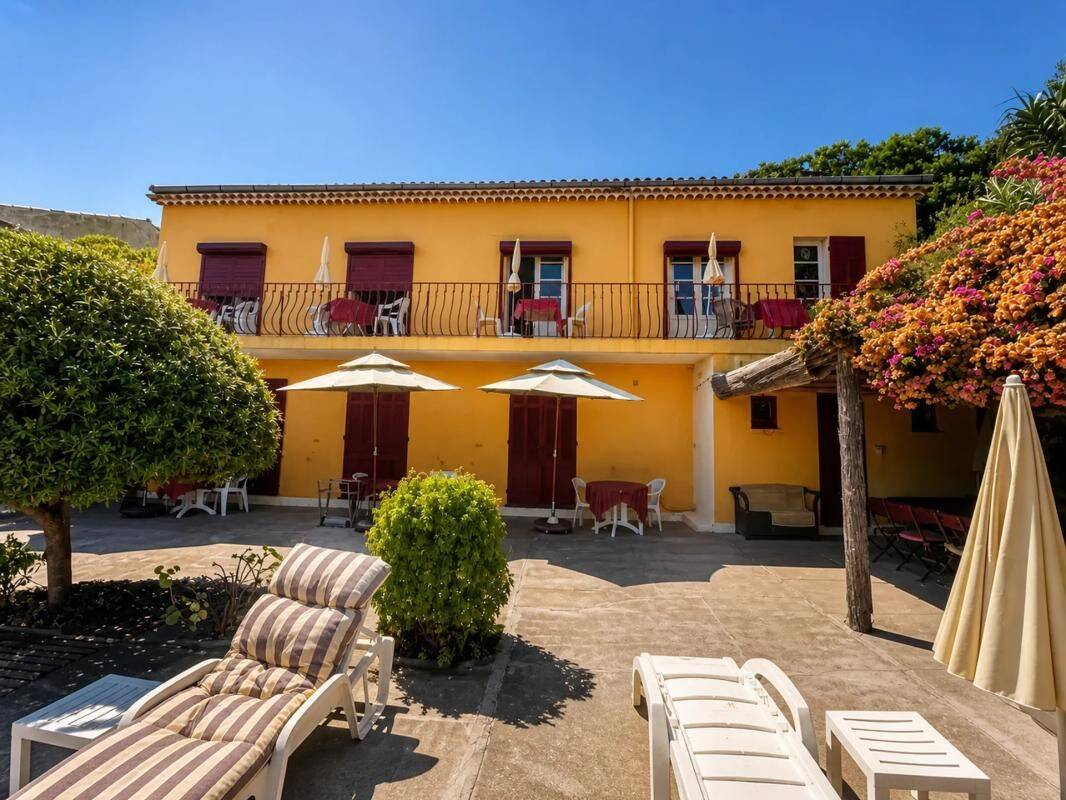 Maison 9 pièces 126 m² · à Hyères · 126 m² · 730 000 €