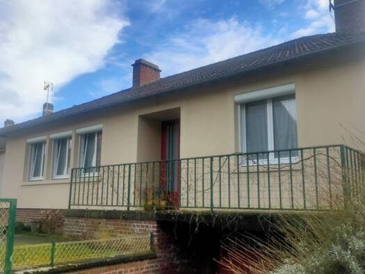 Maison de plain-pied à vendre 239 000 € 4 pièces 3 chambres 97,4 m² 1 632 m² de terrain Voisinlieu Beauvais 60000