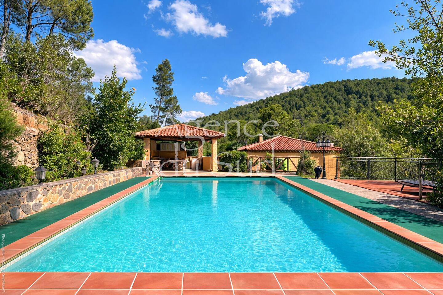 Maison 5 pièces 140 m² · à Auriol · 140 m² · 675 000 €