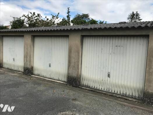 Parking à vendre 9 450 € 15 m² Le Malesherbois 45330