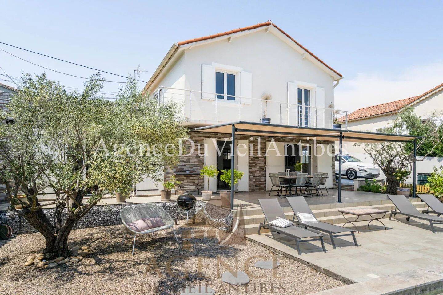 Maison 4 pièces 133 m² · à Antibes · 133 m² · 3 450 €