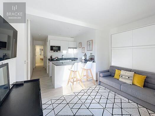 Appartement à vendre 895 000 € 5 pièces 4 chambres 142 m² Étage 1/2 Hôtel de Ville Courbevoie 92400