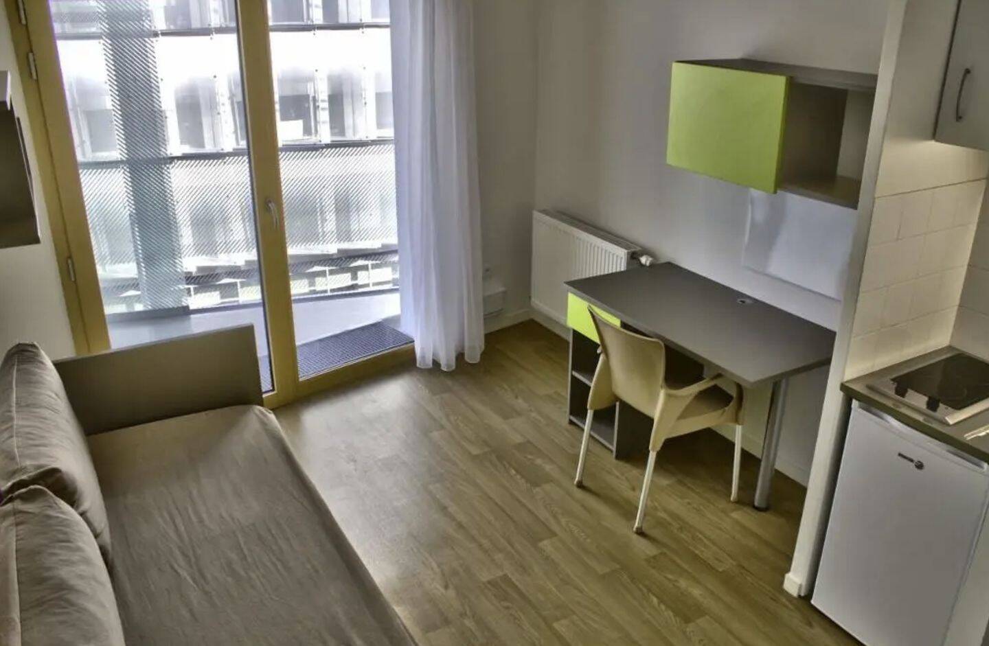 Appartement 1 pièce 18 m² · à Issy-les-Moulineaux · 17,9 m² · 104 000 €