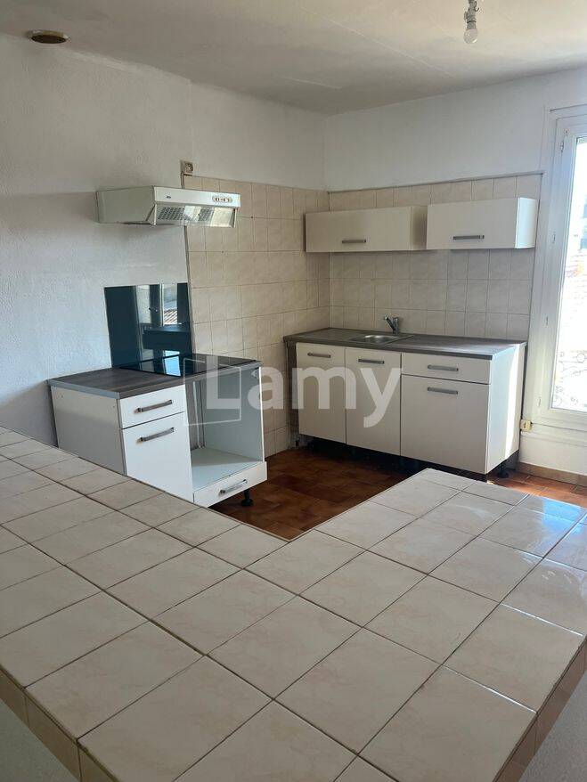 Appartement 2 pièces 54 m² · à Alès · 54,1 m² · 403 €/mois