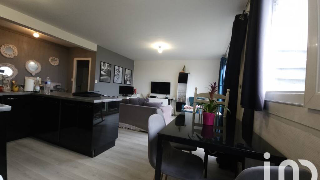 Appartement à vendre 127 000 € 3 pièces 2 chambres 58 m² Étage 3/3 Caucriauville Le Havre 76600