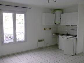 Appartement 1 pièce 23 m² · à Auneau-Bleury-Saint-Symphorien · 23,5 m² · 70 000 €