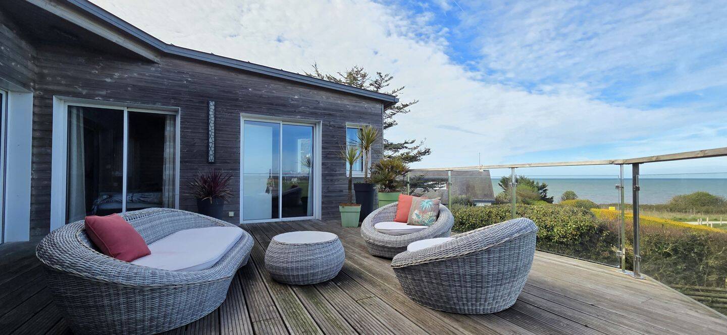 Maison 6 pièces 146 m² · à Grandcamp-Maisy · 146 m² · 422 000 €