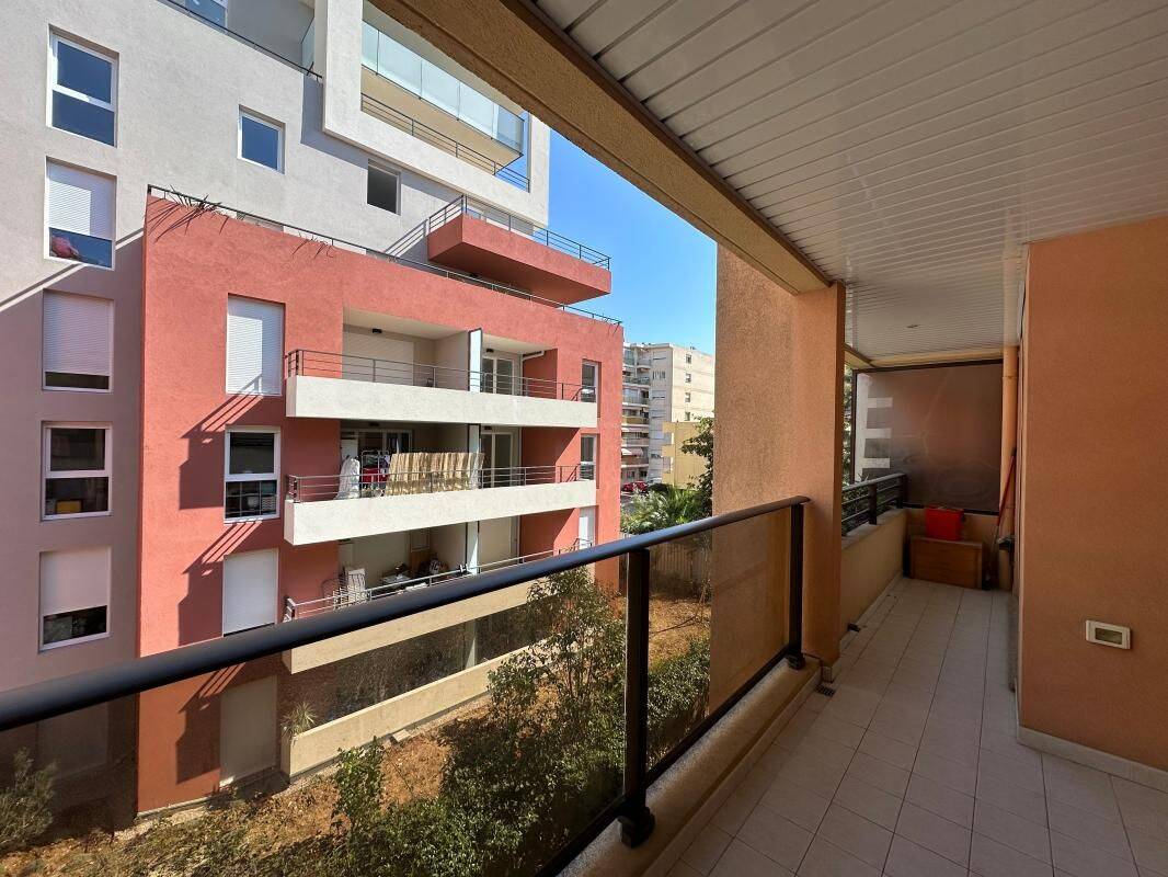 Appartement 3 pièces 56 m² · à Roquebrune-Cap-Martin · 55,7 m² · 320 000 €
