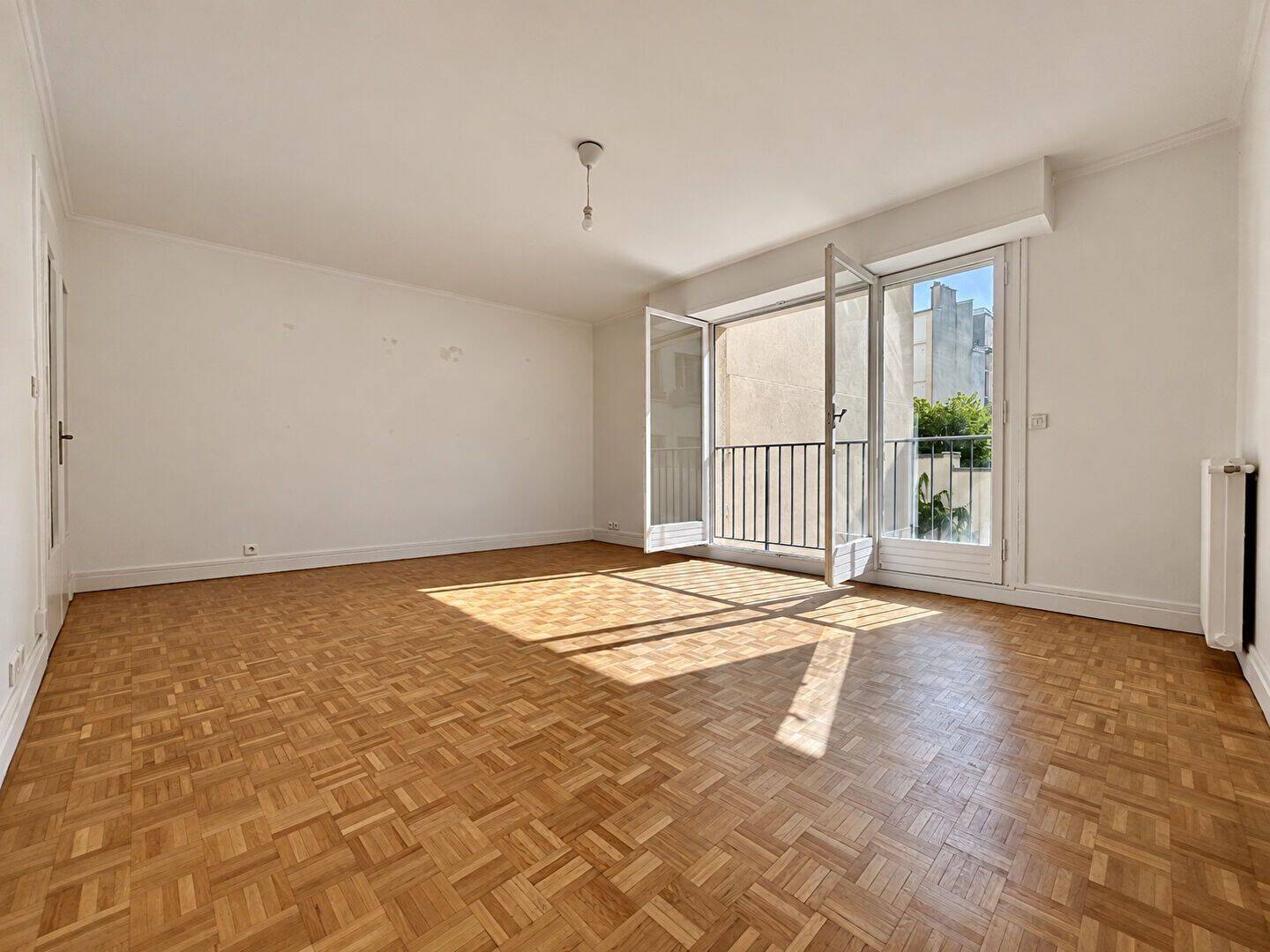 Appartement 2 pièces 54 m² · à Paris 10ème Arrondissement · 54,4 m² · 1 436 €/mois