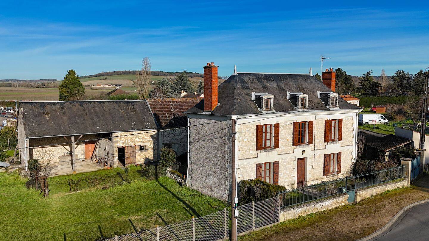 Maison 4 pièces 130 m² · à Antran · 130 m² · 158 500 €