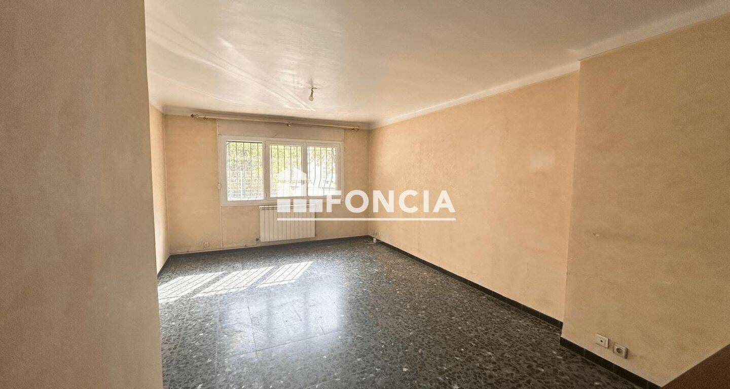 Appartement 3 pièces 76 m² · à Marseille 4ème Arrondissement · 75,8 m² · 185 000 €