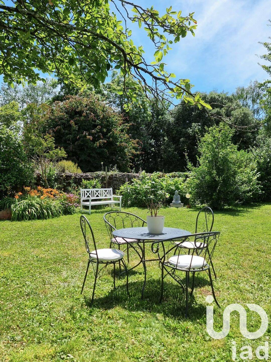 Maison 8 pièces 164 m² · à Theix-Noyalo · 164 m² · 649 700 €