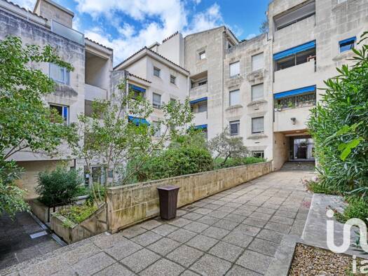 Appartement à vendre 285 000 € 3 pièces 2 chambres 105 m² RDC/5 La Balance-Palais des Papes Avignon 84000