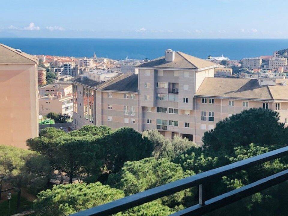 Appartement 2 pièces 42 m² · à Bastia · 42 m² · 580 €