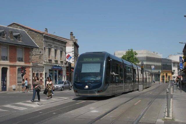Appartement 3 pièces 65 m² · à Bordeaux · 65 m² · 880 €