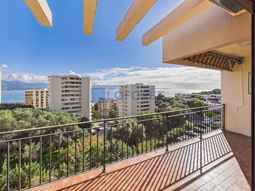 Appartement à vendre 360 000 € 3 pièces 2 chambres 80 m² Étage 4/4 Balestrino Ajaccio 20000