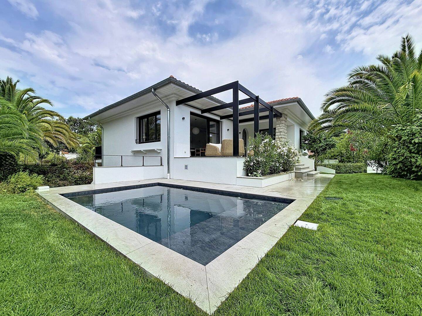 Maison 7 pièces 180 m² · à Anglet · 180 m² · 2 400 000 €
