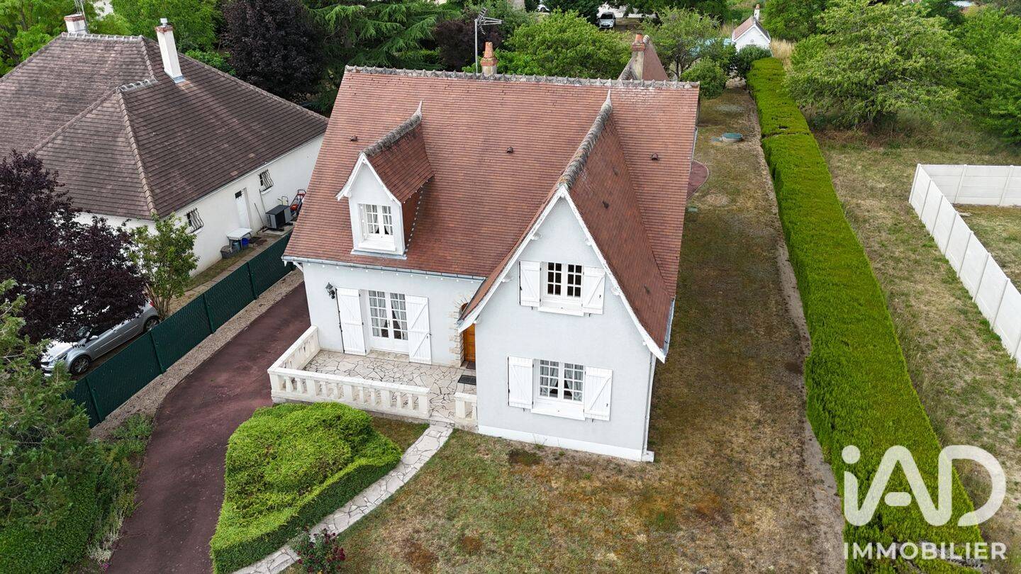 Maison 5 pièces 151 m² · à Noyers-sur-Cher · 151,3 m² · 243 000 €